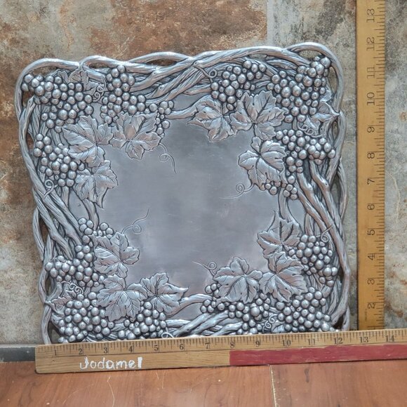 Arthur Court Grapevine Aluminum Tray 1993 - Picture 10 of 11
